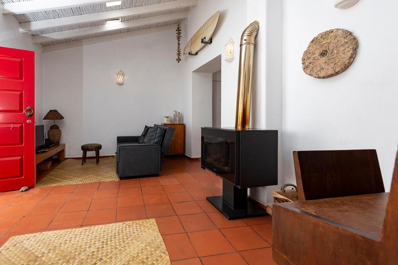 Hillside 2 Aljezur Old Town Guest House ภายนอก รูปภาพ